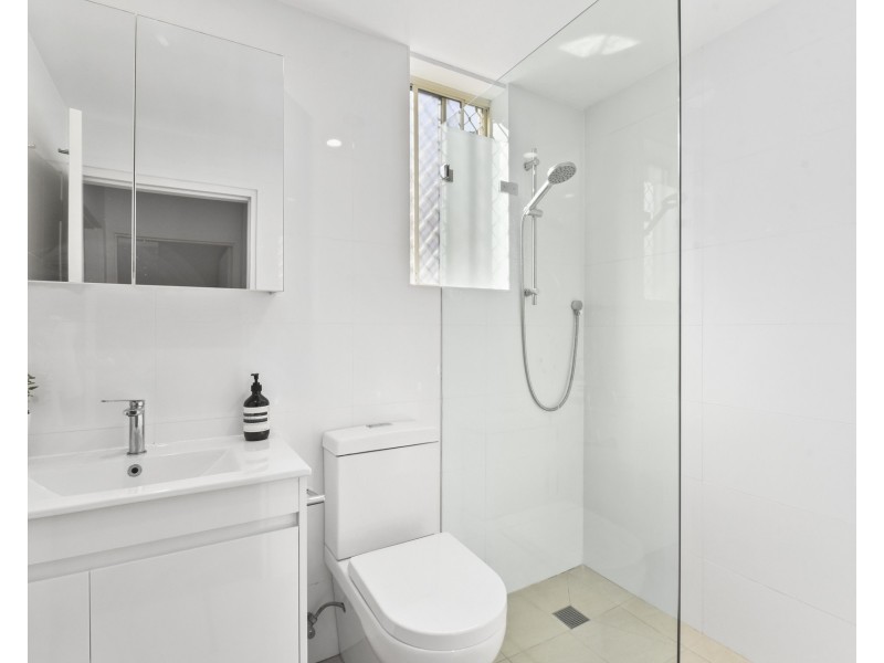 2/8 Burt Street, Rozelle NSW 2039