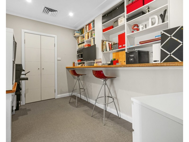 5 Linden Way, Castlecrag NSW 2068