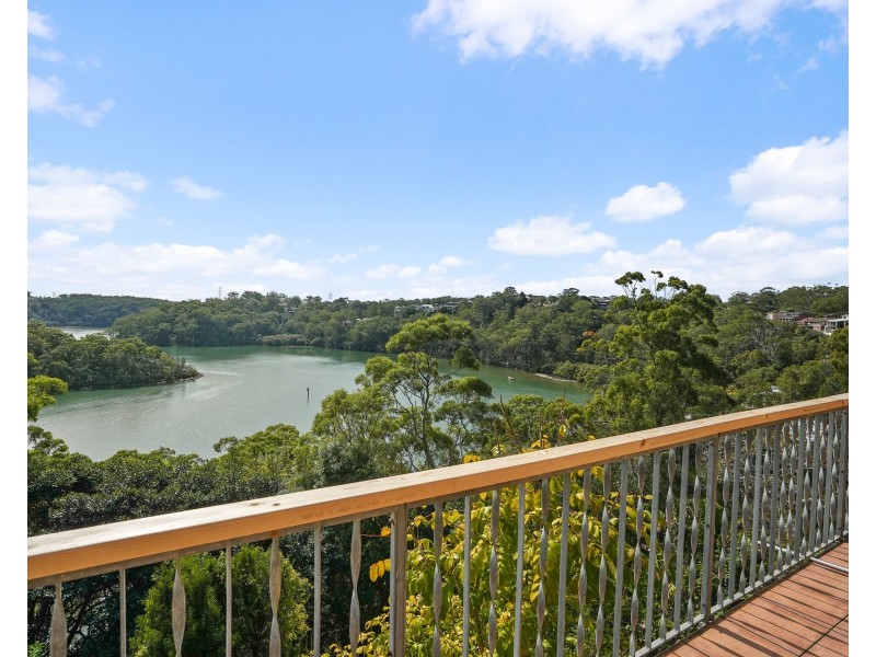76 Moons Avenue, Lugarno NSW 2210