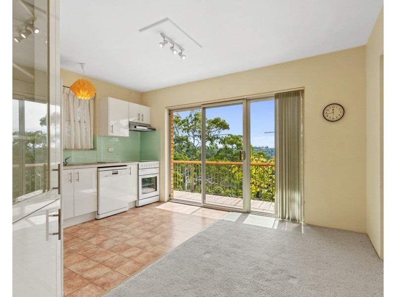 76 Moons Avenue, Lugarno NSW 2210
