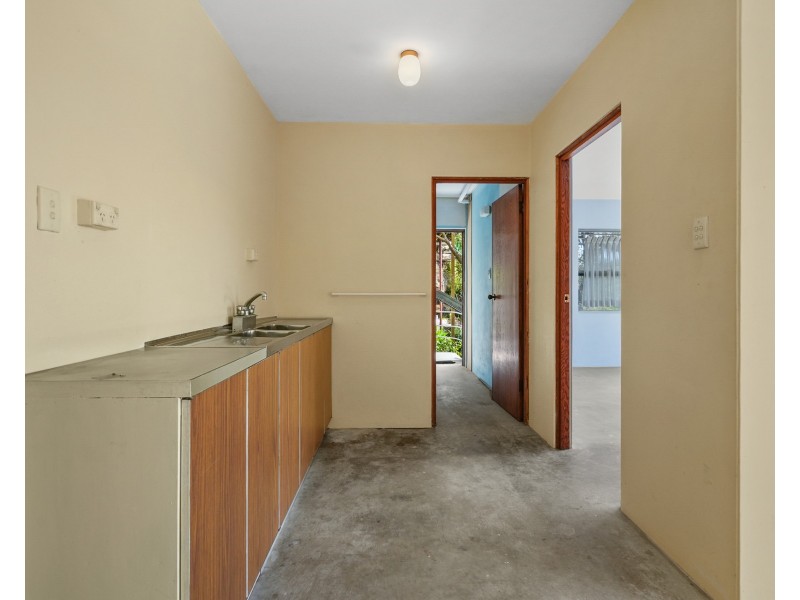 76 Moons Avenue, Lugarno NSW 2210