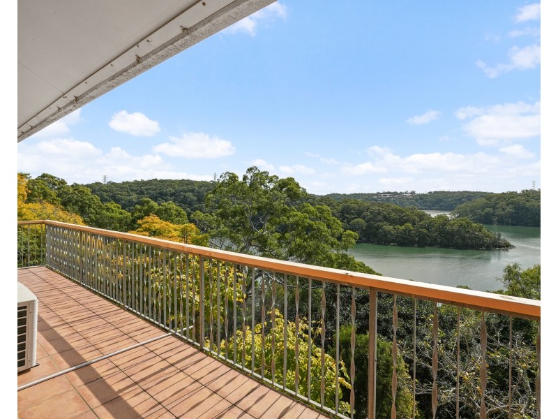 76 Moons Avenue, Lugarno NSW 2210