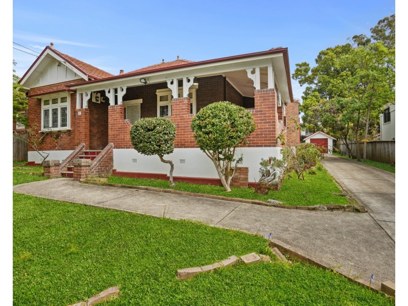 17 Cotswold Road, Strathfield NSW 2135