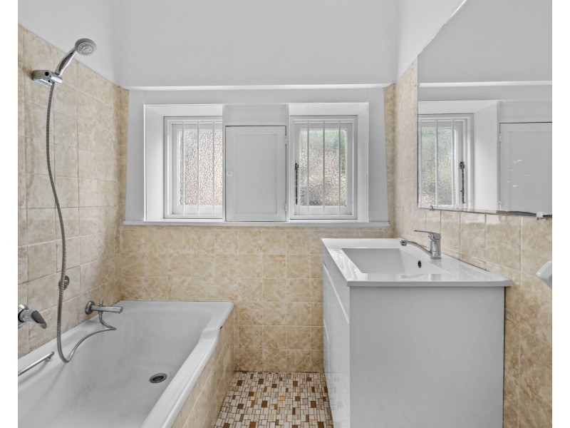 17 Cotswold Road, Strathfield NSW 2135