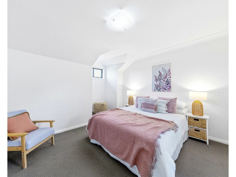 2/27 Charles Street, Carlingford NSW 2118