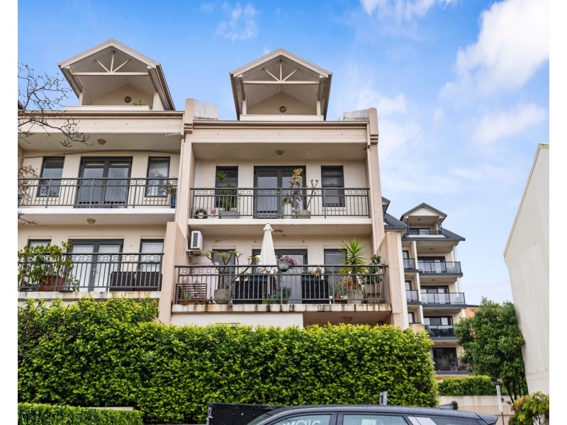 11 Taylors Drive, Lane Cove NSW 2066