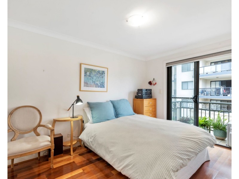 11 Taylors Drive, Lane Cove NSW 2066