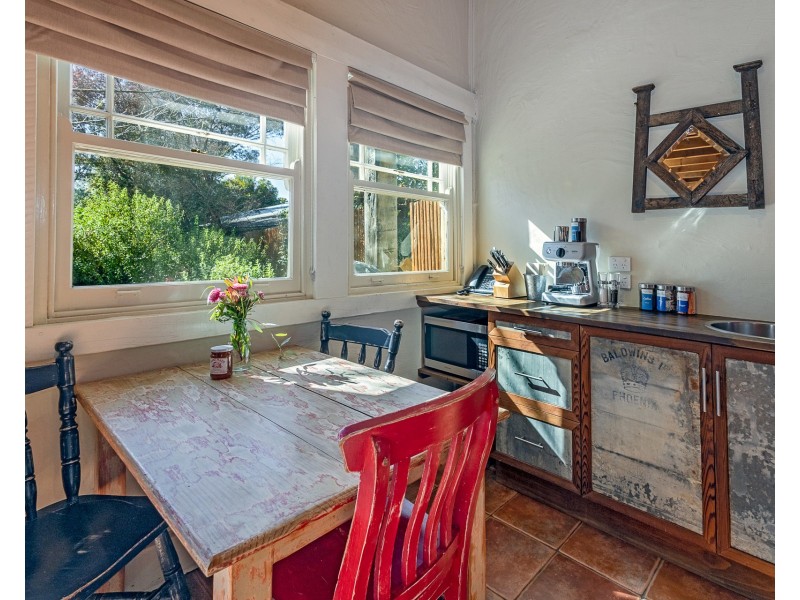 61 Kings Road, Leura NSW 2780