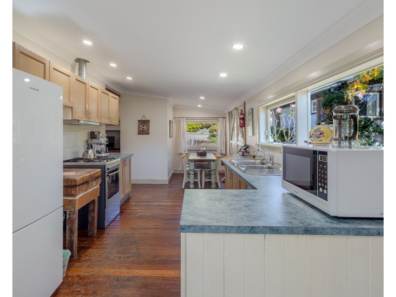 63 Kings Road, Leura NSW 2780
