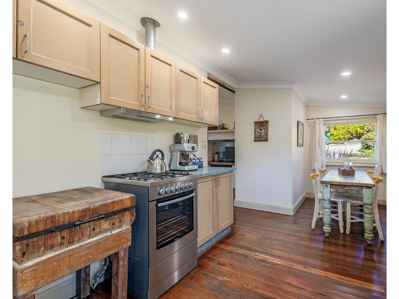 63 Kings Road, Leura NSW 2780