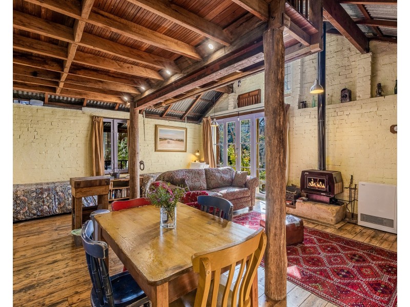 63 Kings Road, Leura NSW 2780