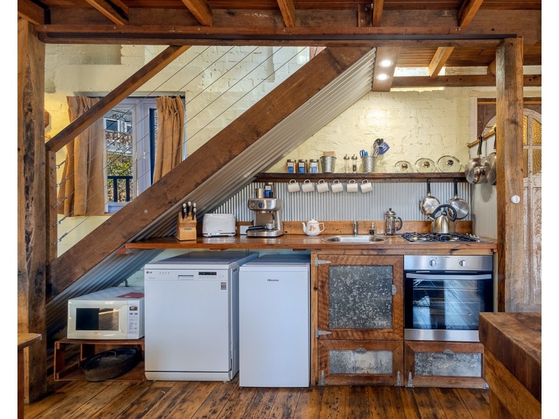 63 Kings Road, Leura NSW 2780