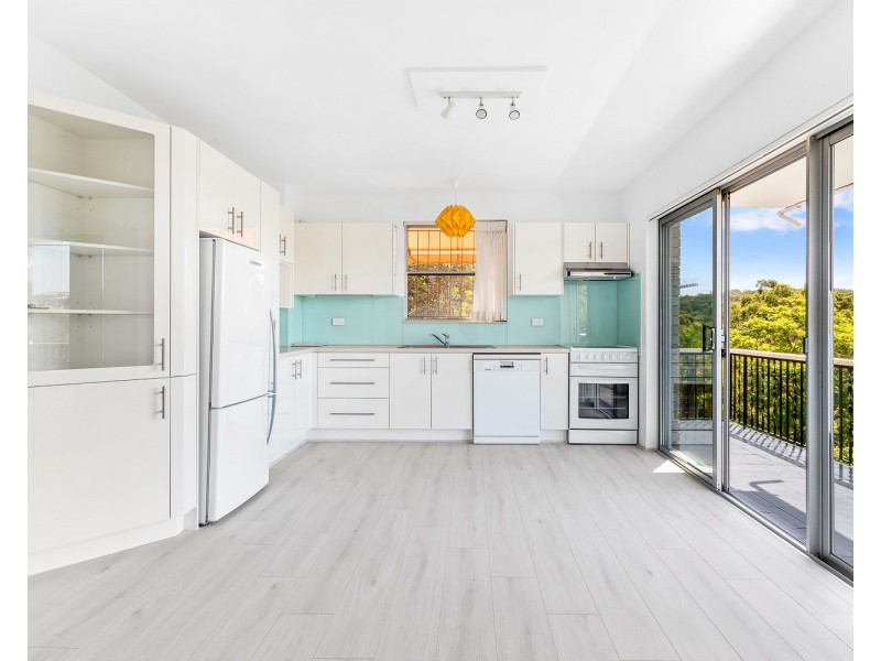 76 Moons Avenue, Lugarno NSW 2210