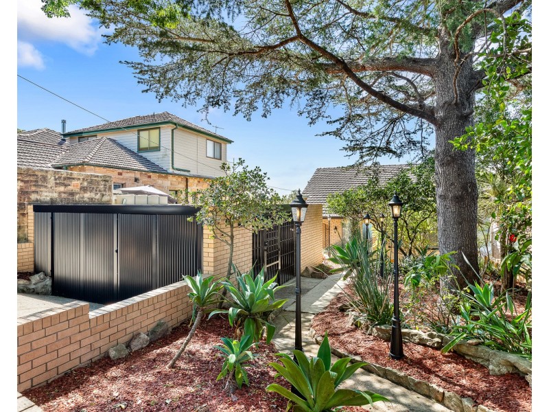 76 Moons Avenue, Lugarno NSW 2210