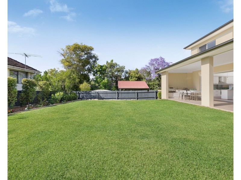 37 Cowan Road, St Ives NSW 2075