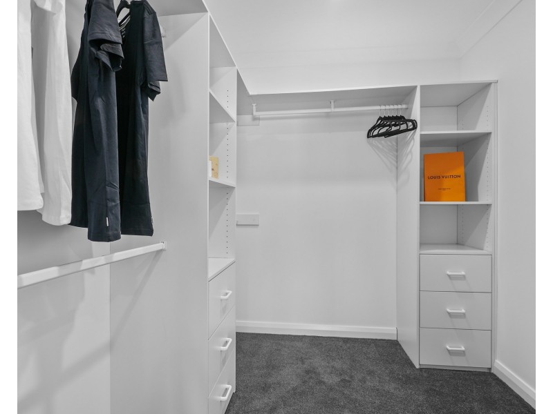 8 Madonna Street, Winston Hills NSW 2153