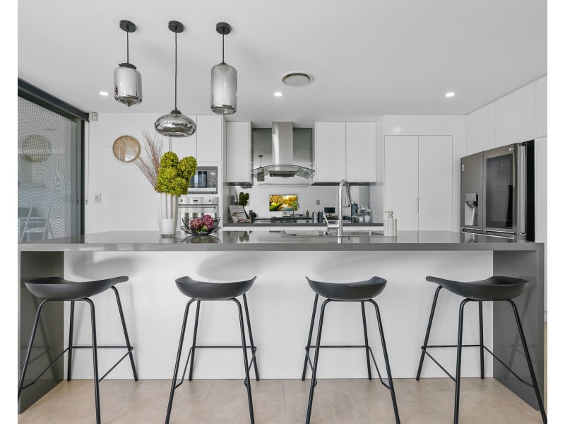 8 Madonna Street, Winston Hills NSW 2153