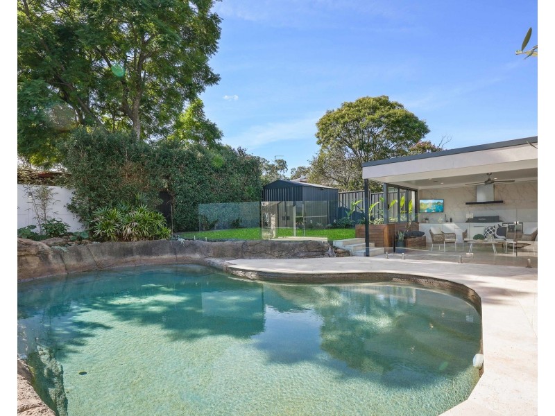 8 Madonna Street, Winston Hills NSW 2153
