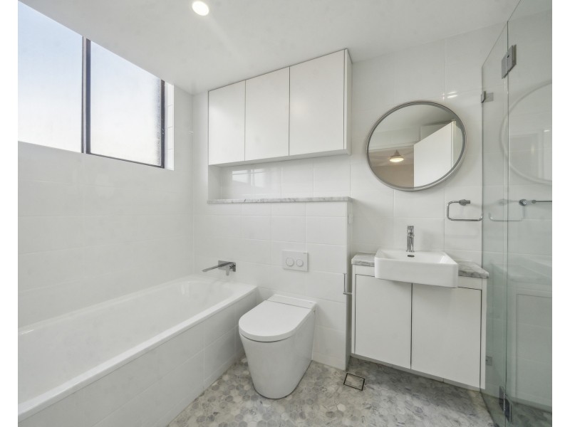 16/11-15 Ben Boyd Road, Neutral Bay NSW 2089