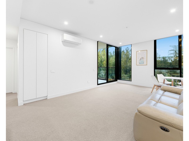 D311/2 Wattlebird Road, Wentworth Point NSW 2127