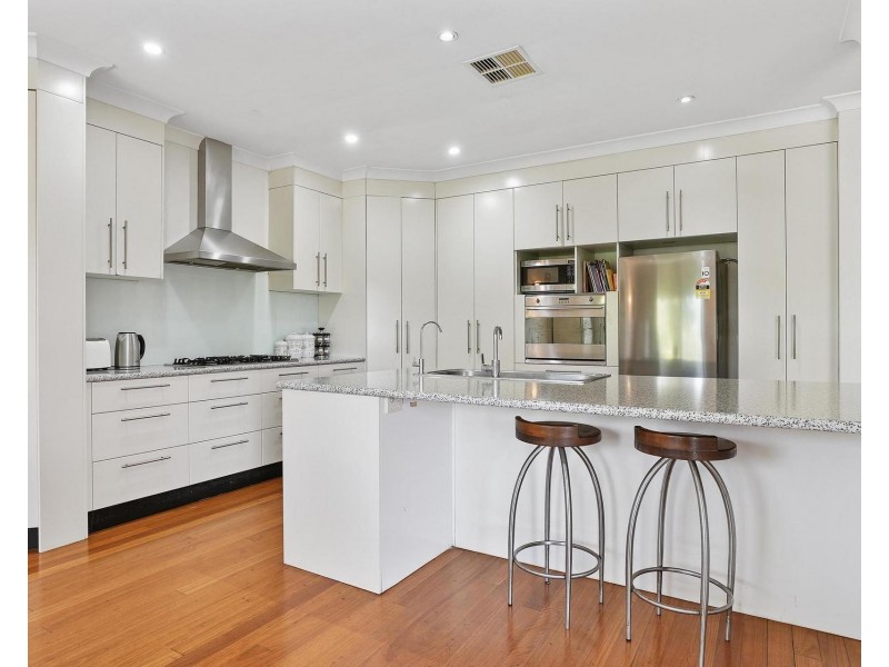 343 Burns Bay Road, Lane Cove NSW 2066