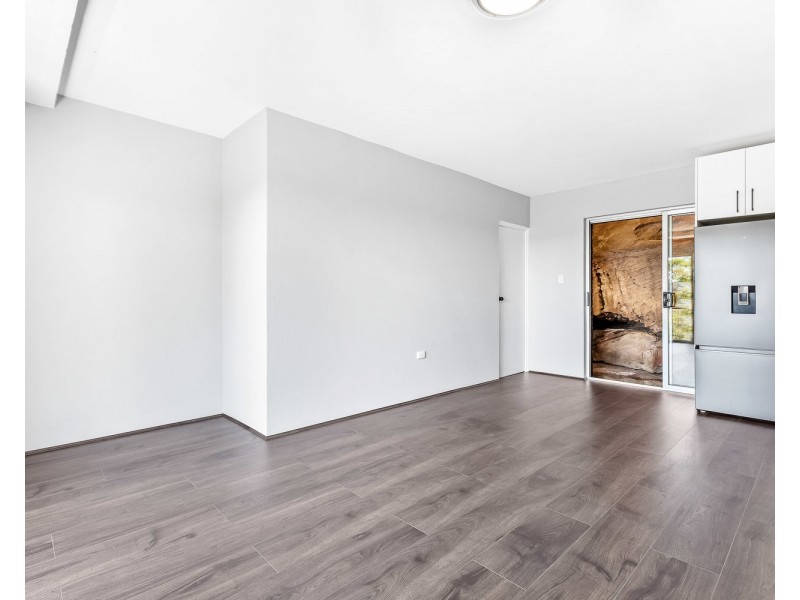 76B Moons Avenue, Lugarno NSW 2210