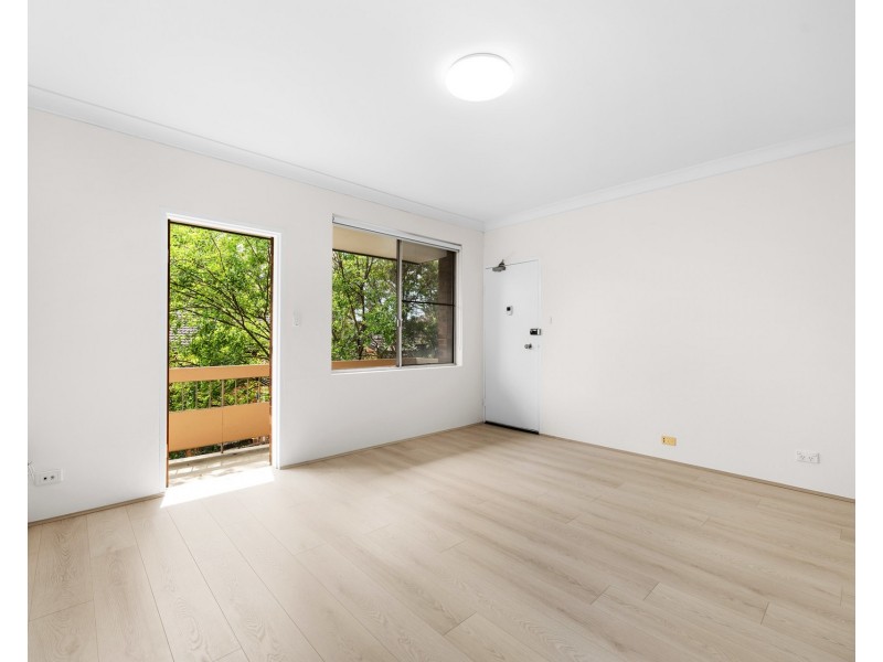 8/4 Eastbourne Road, Homebush West NSW 2140
