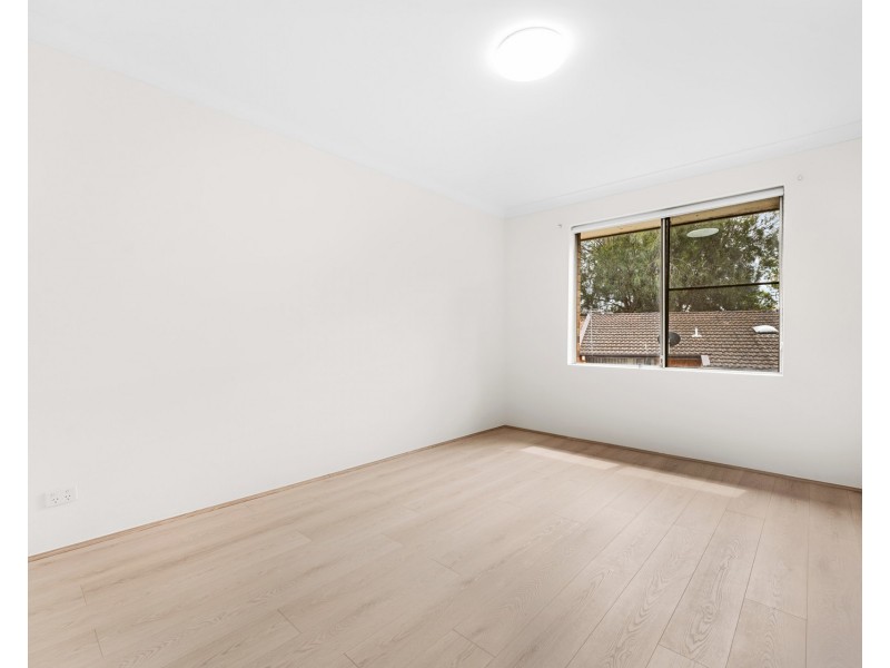 8/4 Eastbourne Road, Homebush West NSW 2140