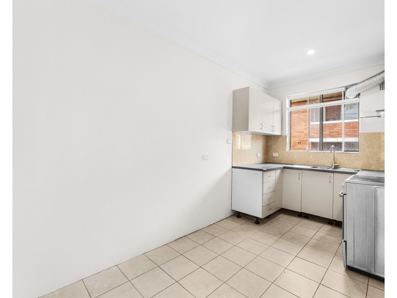 8/4 Eastbourne Road, Homebush West NSW 2140