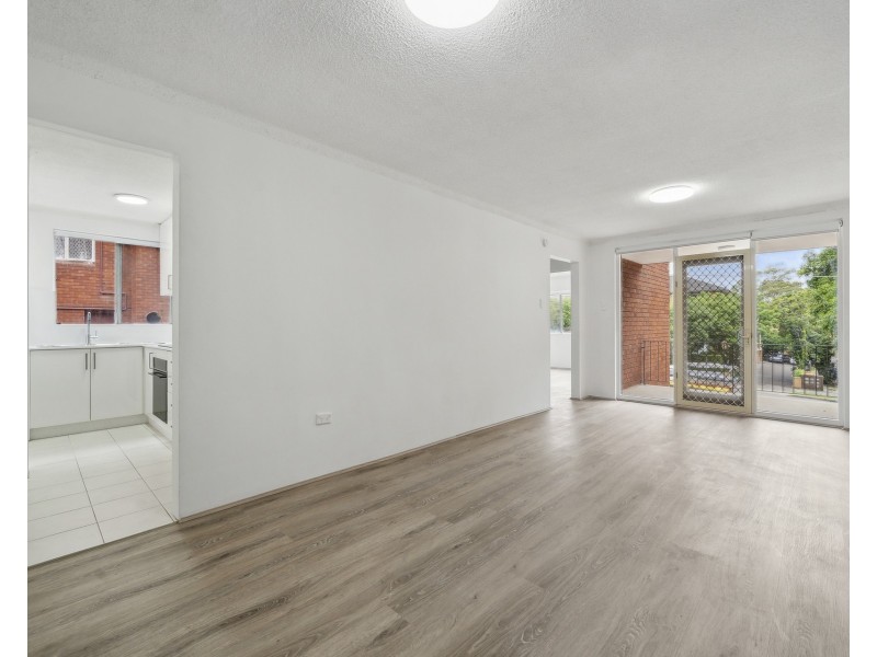 2/33 Forster Street, West Ryde NSW 2114