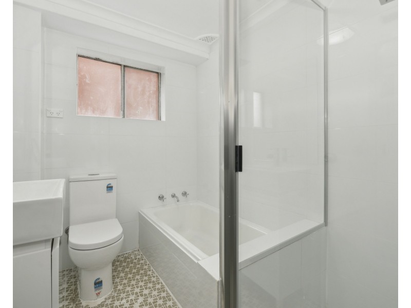 2/33 Forster Street, West Ryde NSW 2114