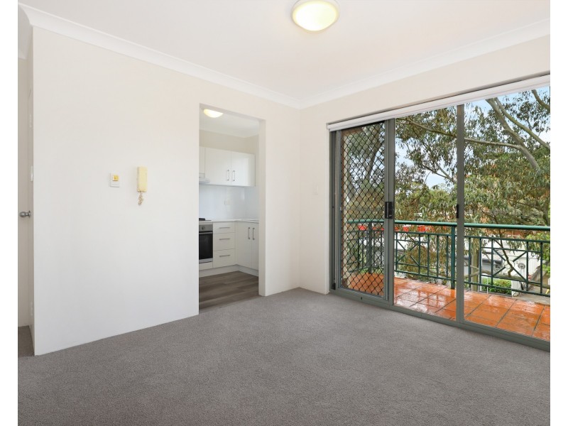 24/1 Moriarty Road, Chatswood NSW 2067