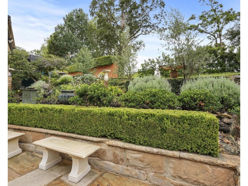 16 Aminya Place, Riverview NSW 2066