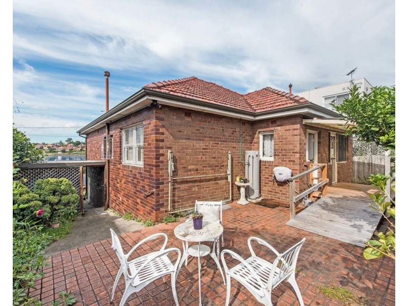 79 Henley Marine Drive, Rodd Point NSW 2046