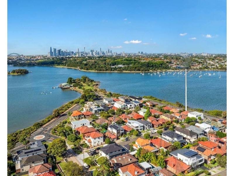 79 Henley Marine Drive, Rodd Point NSW 2046