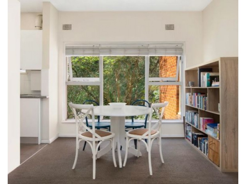 2/243A Old South Head Road, Bondi NSW 2026