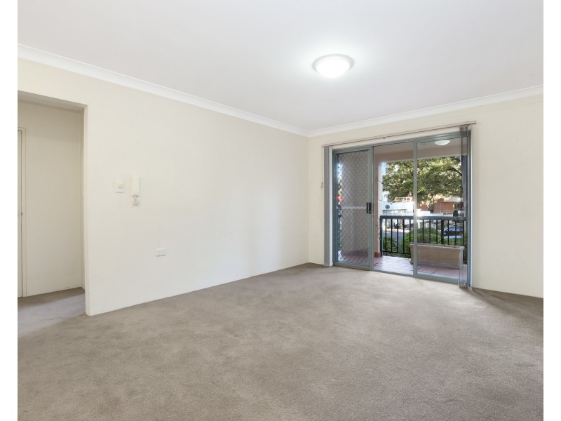 2/1 Moriarty Road, Chatswood NSW 2067