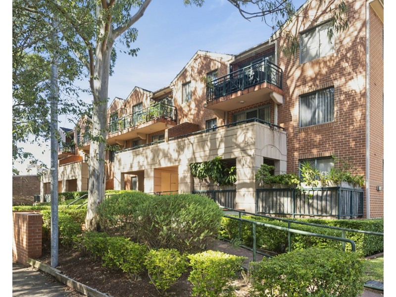 13/2 Fehon Road, Chatswood NSW 2067