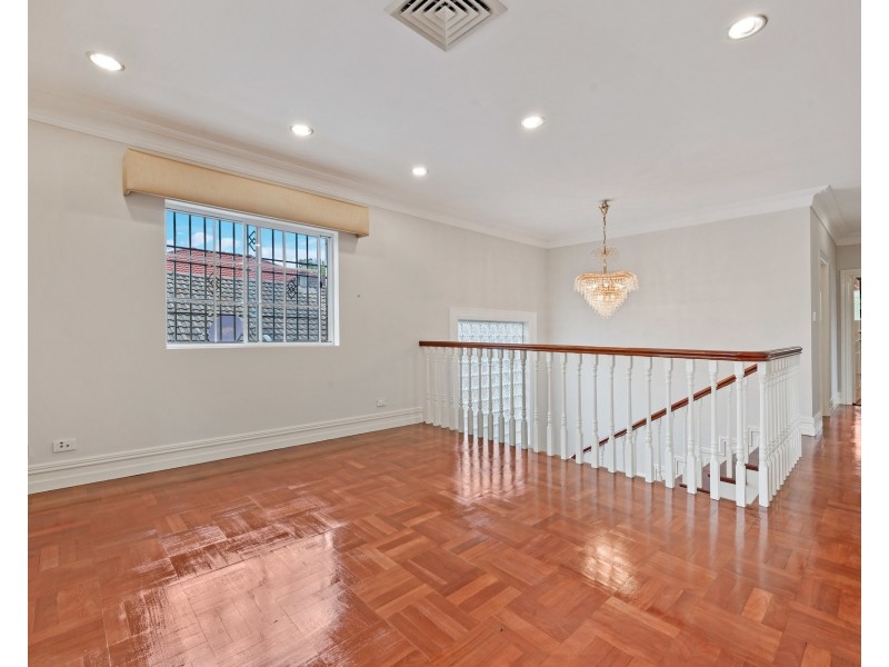 22 Chatswood Avenue, Chatswood NSW 2067