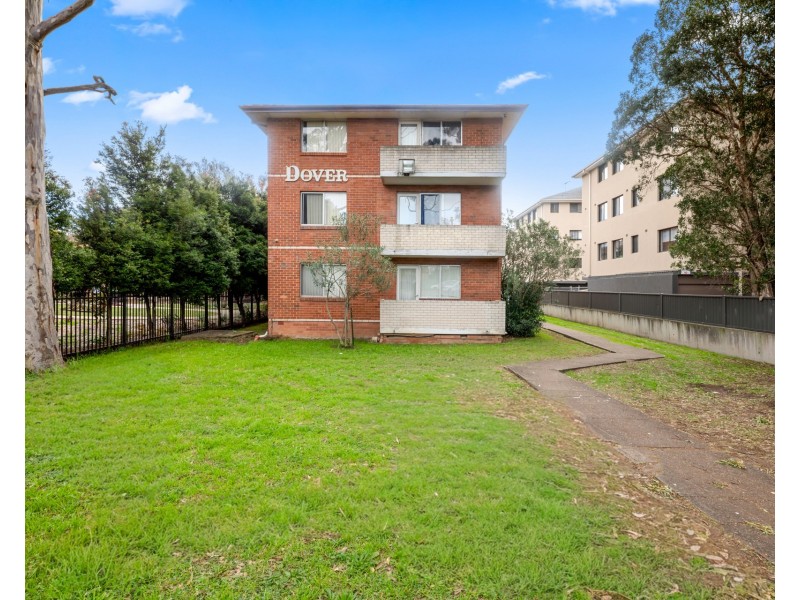 8 Ruby Street, Carramar NSW 2163