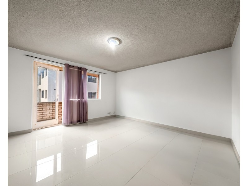 8 Ruby Street, Carramar NSW 2163