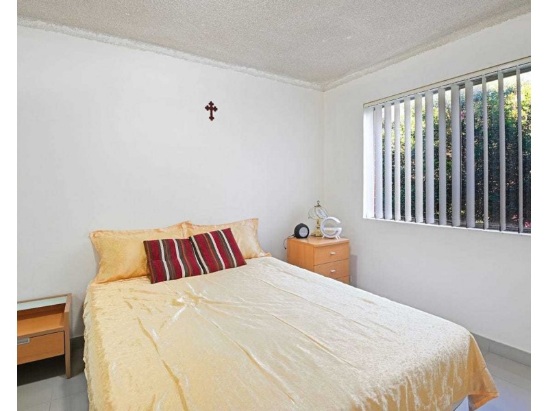 8 Ruby Street, Carramar NSW 2163