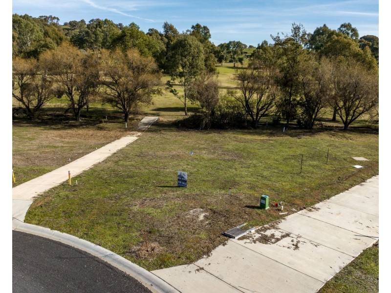 3&4 Fairway Drive, Tumut NSW 2720