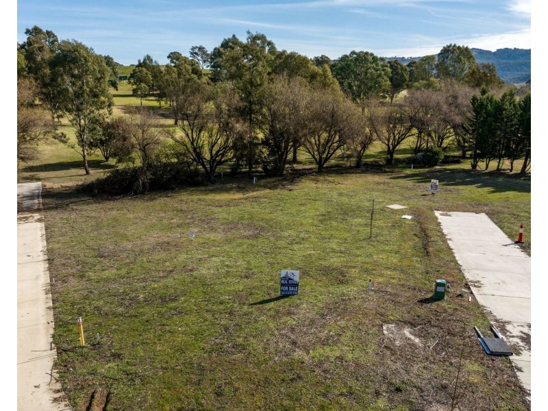 3&4 Fairway Drive, Tumut NSW 2720