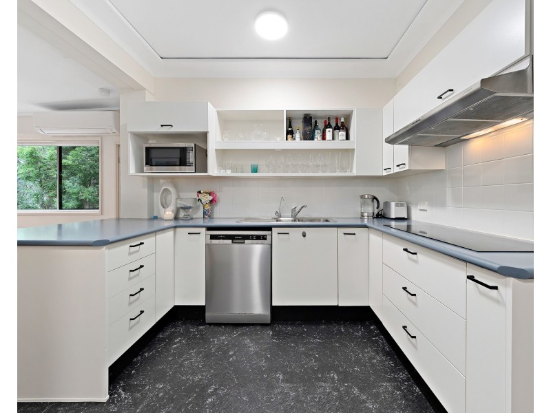 19 Valleyview Crescent, Greenwich NSW 2065