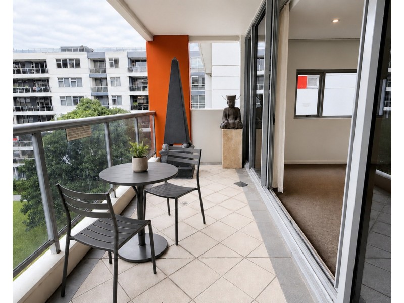 718/7 Potter Street, Waterloo NSW 2017