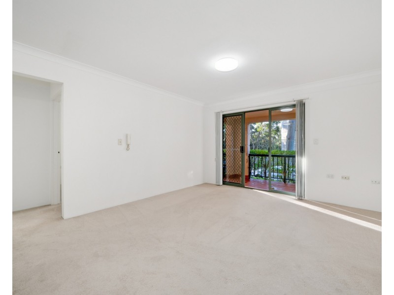 13/2 Fehon Road, Chatswood NSW 2067