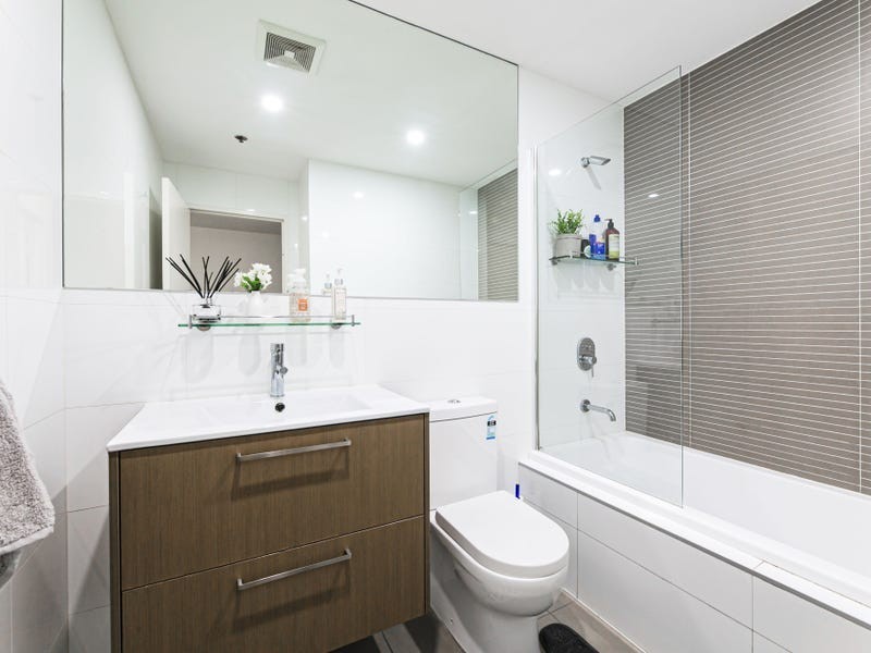 154/2 Browne Parade, Warwick Farm NSW 2170