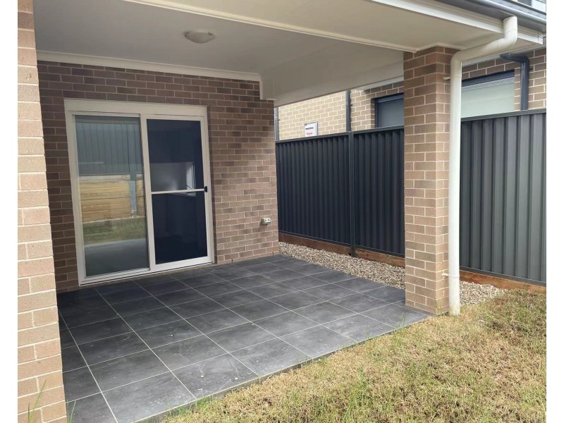 2 Hutt Street, Colebee NSW 2761