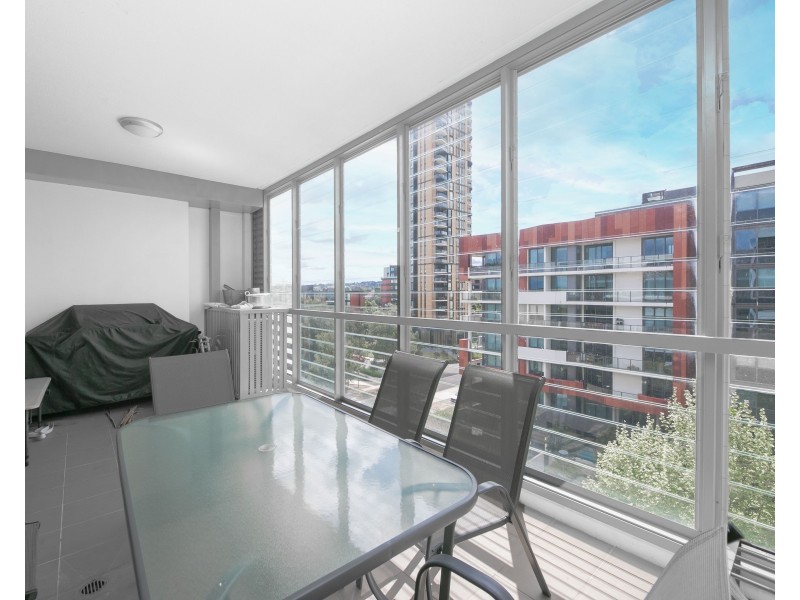 702/4 Footbridge Boulevard, Wentworth Point NSW 2127